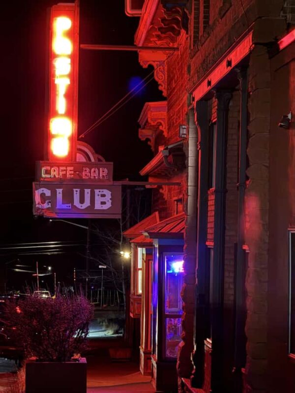 Leadville Historic Bar Crawl: From Gunfighters to Ghosts - Discover Leadville’s Wild West and Haunted Secrets in One Tour