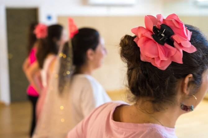 Learn Rumbas or Sevillanas in 90 minutes - Gift Flower - What to Expect During the Flamenco Dance Class