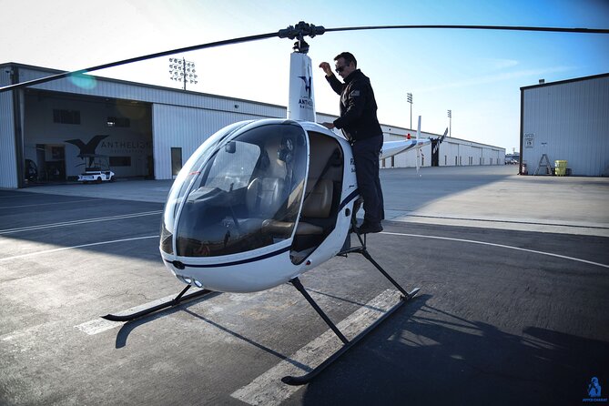 Learn To Fly Your Own Helicopter over Los Angeles - What Makes This Tour Different from Other Introductory Flights