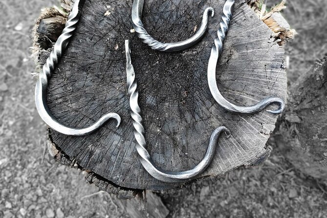 Learn to Forge, experiential learning, hands-on forge experience - The Crafting Experience: Expert Coaching and Satisfaction