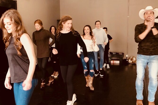 Learn to Line Dance Class with Instructor in Nashville - What the Reviews Say About the Class Atmosphere