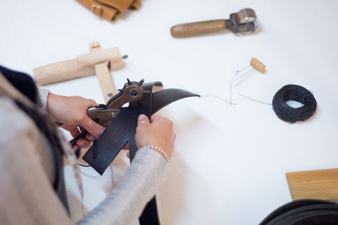 LEATHER GOODS WORKSHOP: Create and design your belt - The Fun and Social Aspect of the Workshop