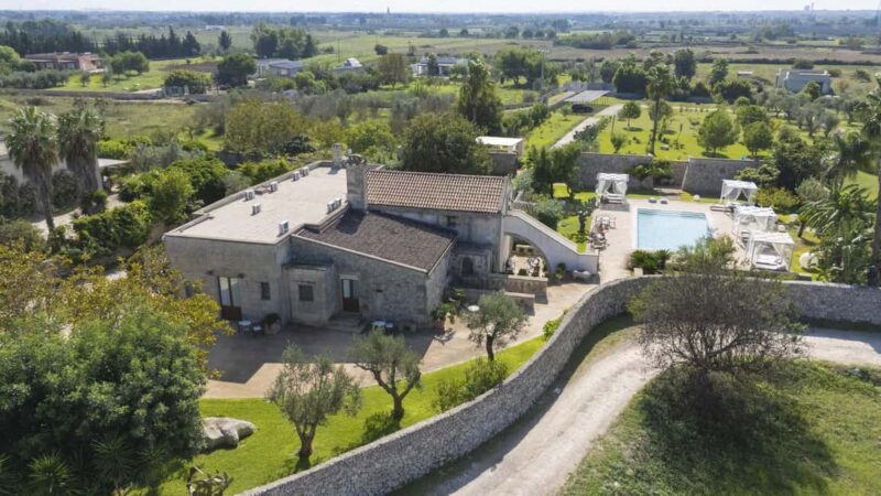 Lecce: Traditional Pasta Cooking Class with Wine - Practical Details: Meeting Point, Duration, and Accessibility