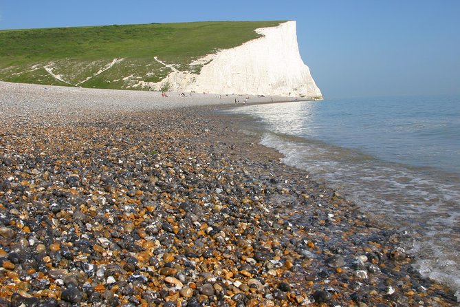 Leeds Castle, Canterbury Cathedral and Cliffs of Dover Day Trip - Transportation and Group Size