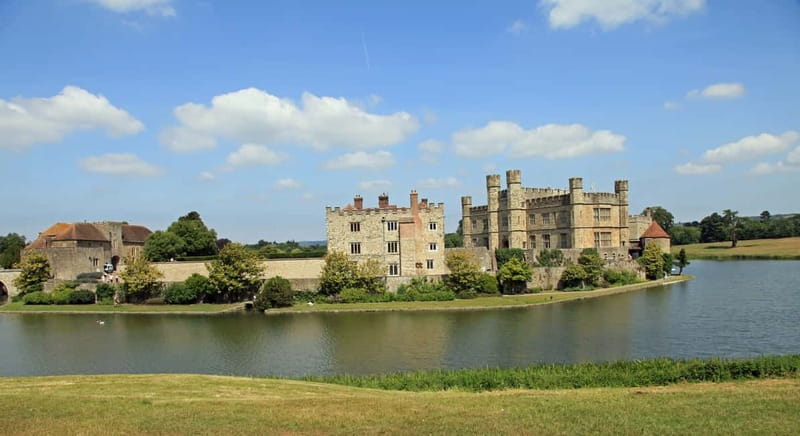 Leeds Castle, Canterbury, Dover, Greenwich Boat Ride & Snack - Driving Past the White Cliffs of Dover and Dover Castle