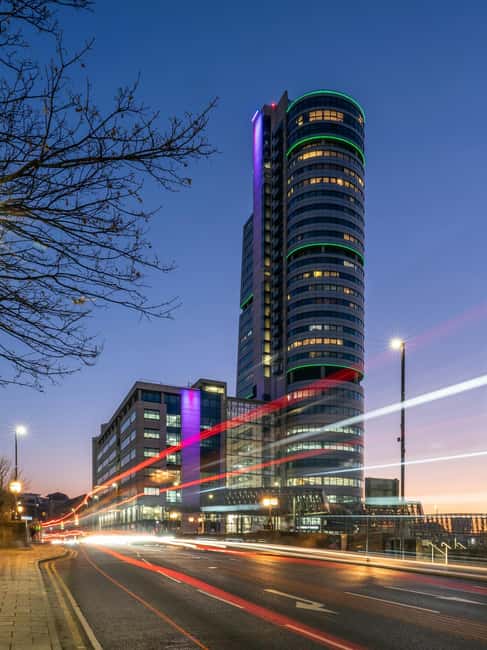 Leeds: City Walking Tour with Local Food & Drink - The Cathedral and Its Significance in Leeds