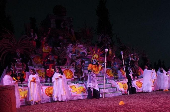 Legendary Day of the Dead Night Show in Xochimilco - The Significance of the Legend and Traditional Performance