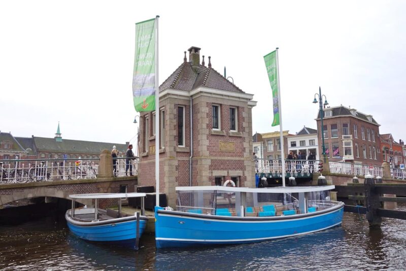 Leiden: Cruise through the Historic City Center with Guide - Discover Leiden’s Historic Charm from the Water