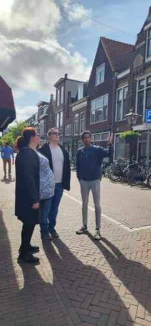 Leiden: Walking Tour with Guide and Entry Rembrandt Studio - The Historic Burcht and Modern Vibrancy in Haarlemmerstraat