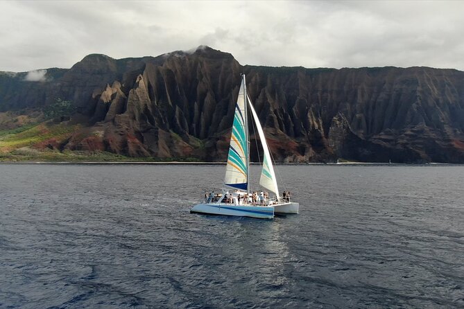 Leila Na Pali Sunset Dinner Sail - Sailing Conditions and Crew Expertise