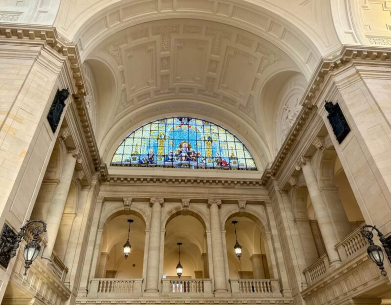 Leipzig: Guided tour of the Federal Administrative Court - Imposing Architecture and Historic Highlights