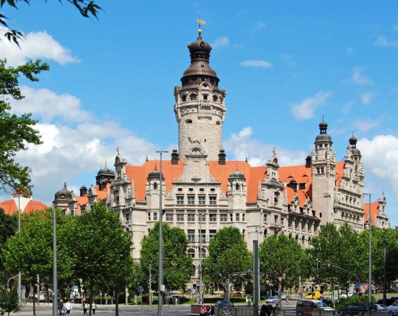 Leipzig: Guided tour through the New Town Hall - Climbing the Tower: What to Expect