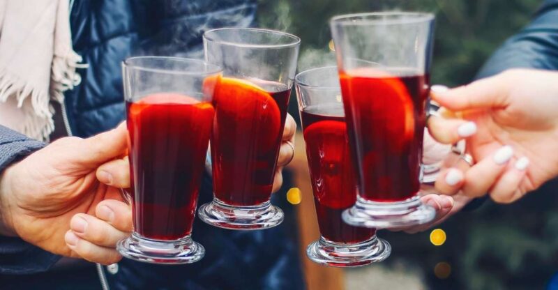 Leipzig: Mulled Wine Motorboat Tour - Discovering Leipzig’s Historic Villas and Urban Waterways