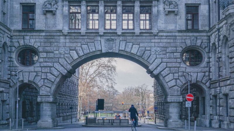 Leipzig: Surprise City Tour guided by a Local - Pricing, Cancellation, and Booking Flexibility