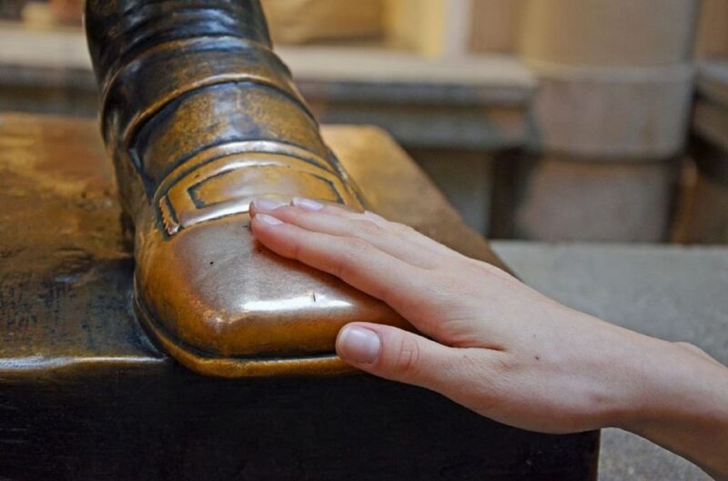 Leipzig: True or false? Walking Tour and Interactive Game - Discover Leipzig Through a Playful True-or-False Game