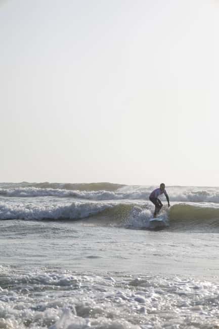 Leiria: Surf Lesson for Every Age and Level - Leiria: Surf Lesson for Every Age and Level – Practical, Fun, and Safe