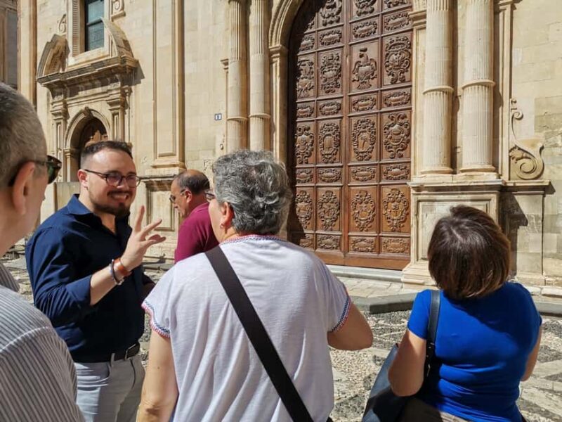 Lentini: An 8-hour cultural tour with breakfast and urban art - Key Points