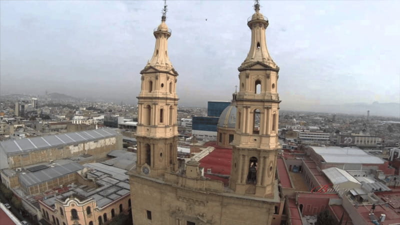 Leon: City Center Guided Tour with Nieve de Garrafa Tasting - Visiting León’s Historic City Center