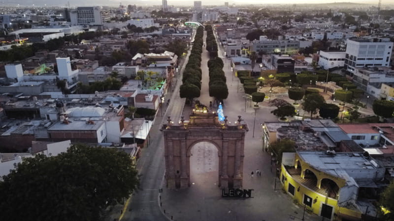 Leon: Las Esmeraldas de León Guided Tour - Key Points
