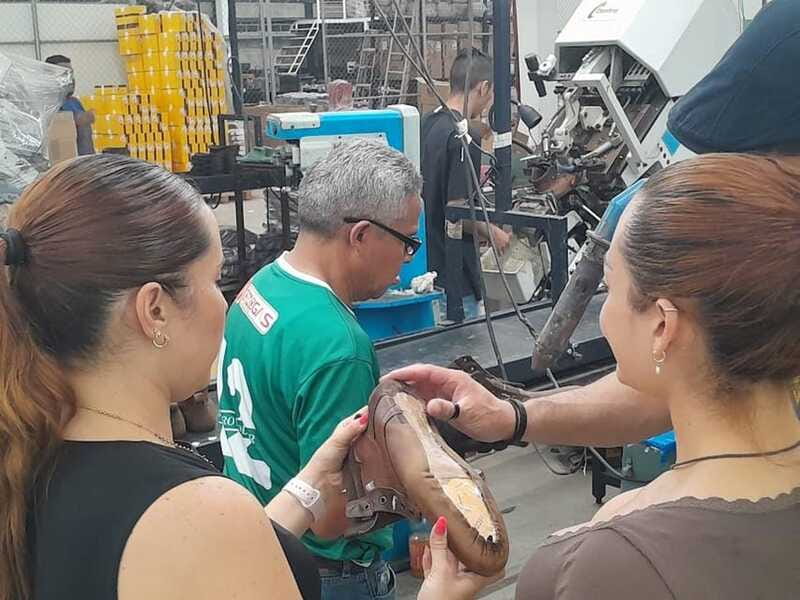 León: Leather and Footwear Industry Tour - Exploring a Leather Goods Workshop