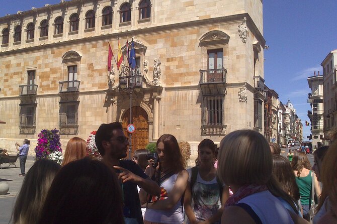 Leon Walking Tour - Practical Details: Group Size, Booking, and Accessibility