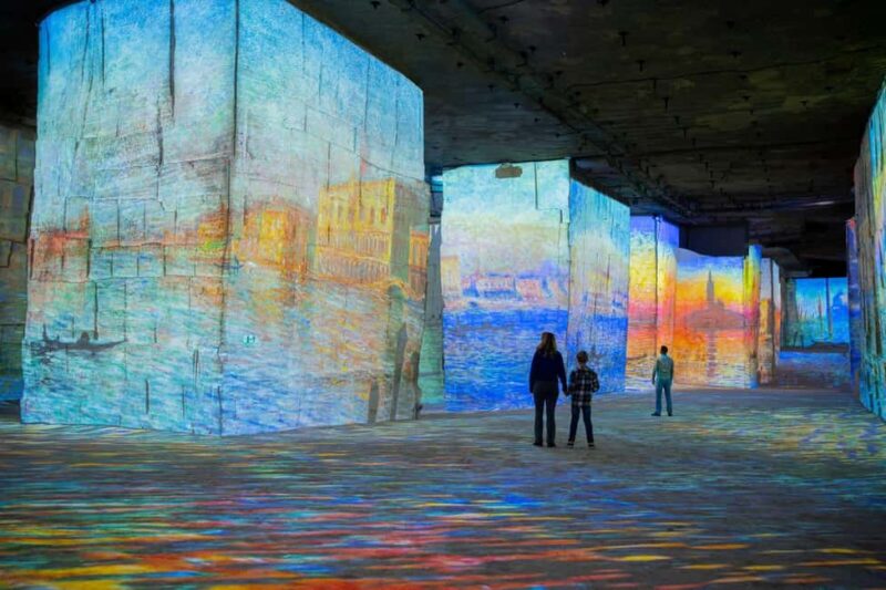 Les Baux-de-Provence: Carrières des Lumières entry ticket - Key Points