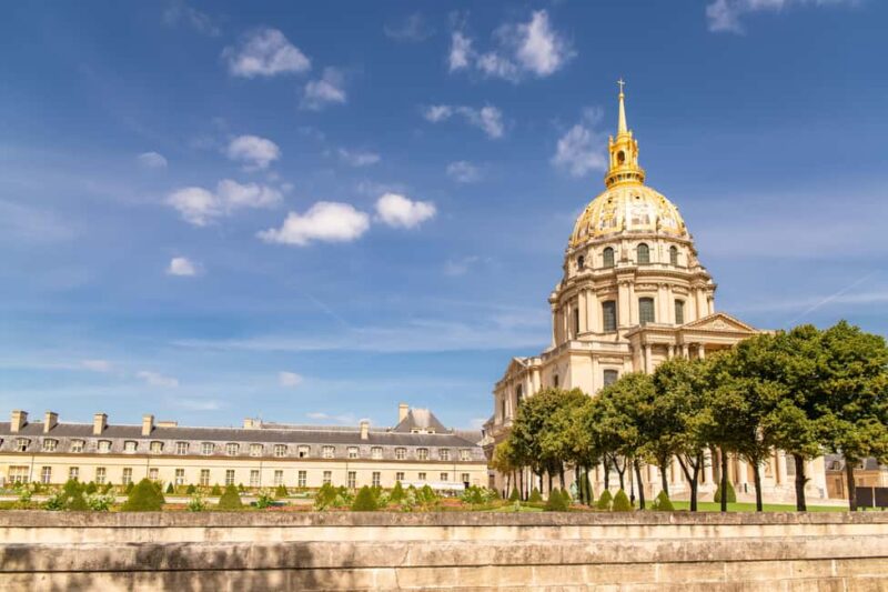 Les Invalides: Royal Hospital to Napoleon's Tomb - Discover the Architecture and Significance of the Dôme des Invalides