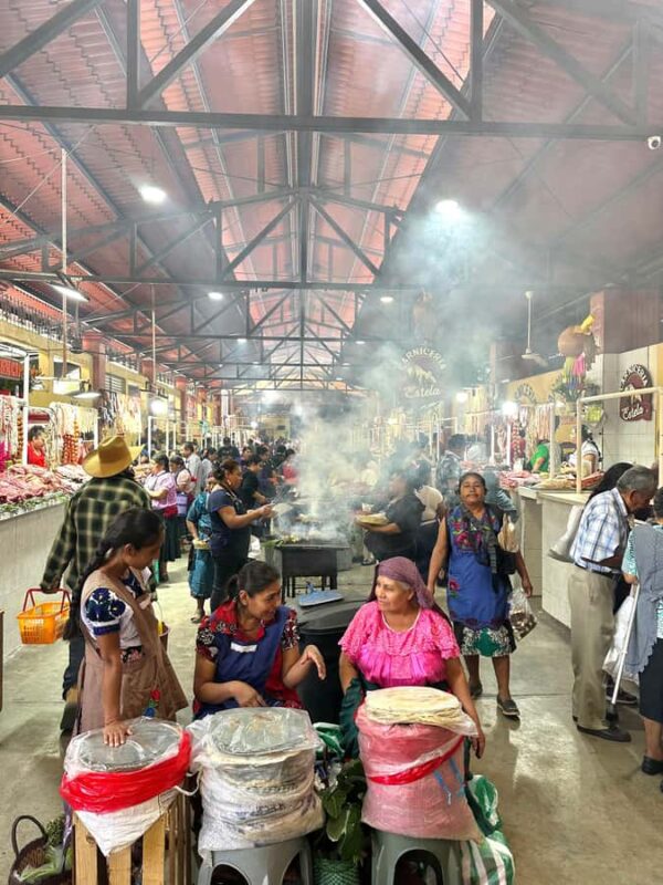 Let's eat at the Tlacolula Market on Sunday and have some Mezcal - Visiting the Artisanal Mezcal Distillery