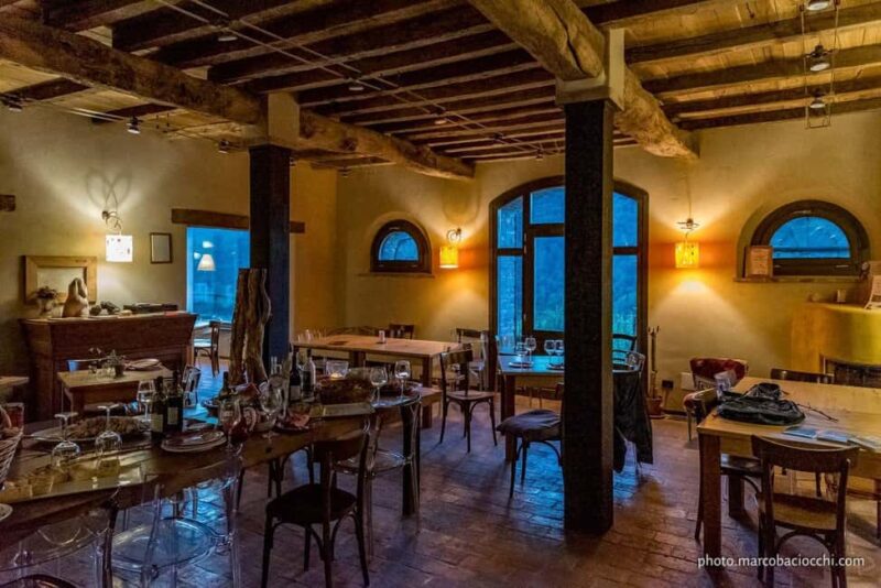 Let's toast to life at Al di là del Fiume! - Key Points