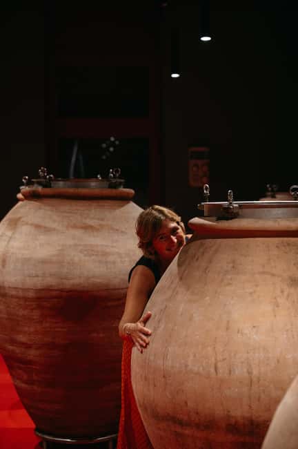 Let's toast to life at Al di là del Fiume! - Discover Native Grapes and Wines