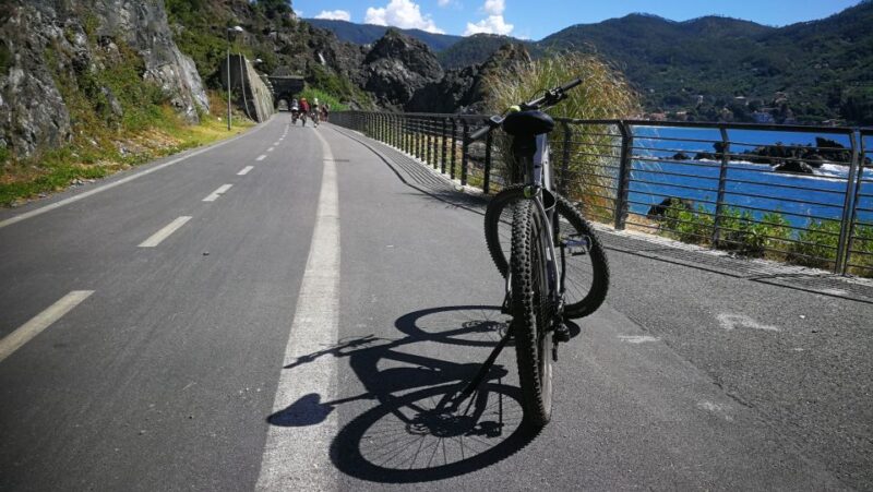 Levanto: Guided E-Bike Tour in Framura with Wine & Focaccia - Exploring Framura’s Tower and Coastal History