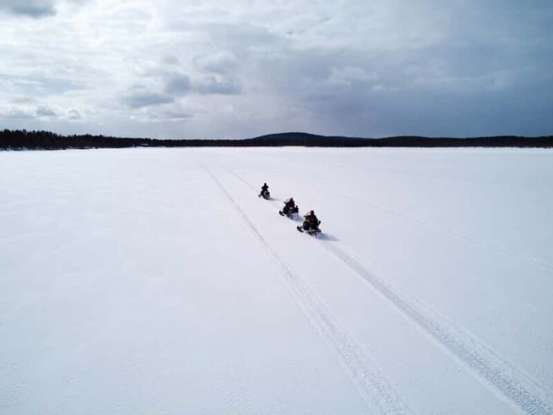 Levi: 2-Hour Snowmobile Safari Led by Local Guides - The 25 km Route Across Snow-Covered Wilderness