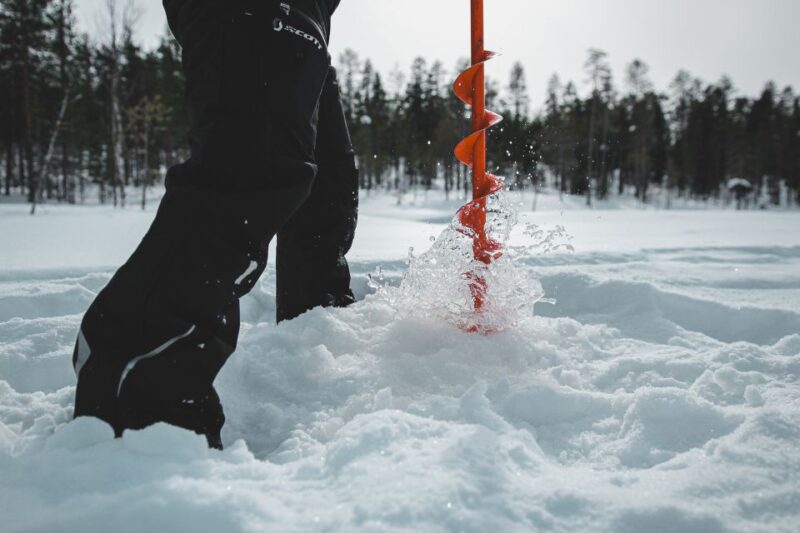 Levi: Finnish Ice Fishing Tour by Car - Cozy Transportation to Lapland’s Frozen Lakes