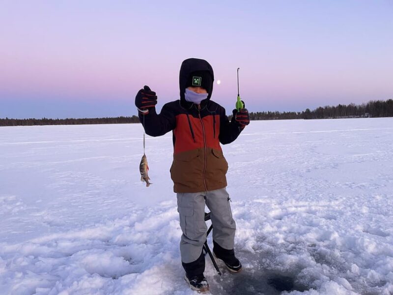 Levi: Ice Fishing Trip in a small group - How the Tour Fits Into a Levi Winter Itinerary