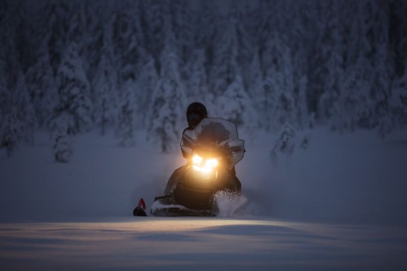 Levi: Snowmobile Tour to Snow Village - Navigating the Route and Scenic Stops
