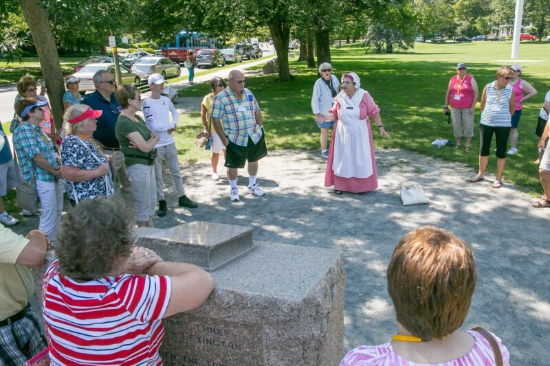 Lexington Battle Green Walking Tour with Costumed Guide - Key Sites on the Tour: Buckman Tavern and Beyond