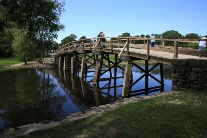 Lexington: Liberty Ride Trolley Tour with Guide - The Rich Heritage of Lexington and Concord