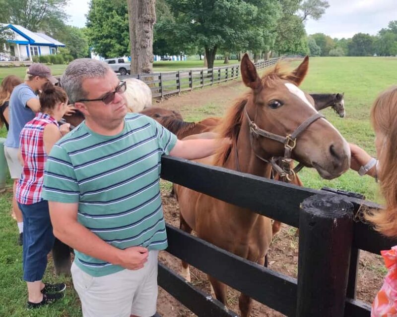 Lexington: Thoroughbred Horse Farm Tour and Scenic Bluegrass - Starting Point at the Thoroughbred Heritage Visitors Center