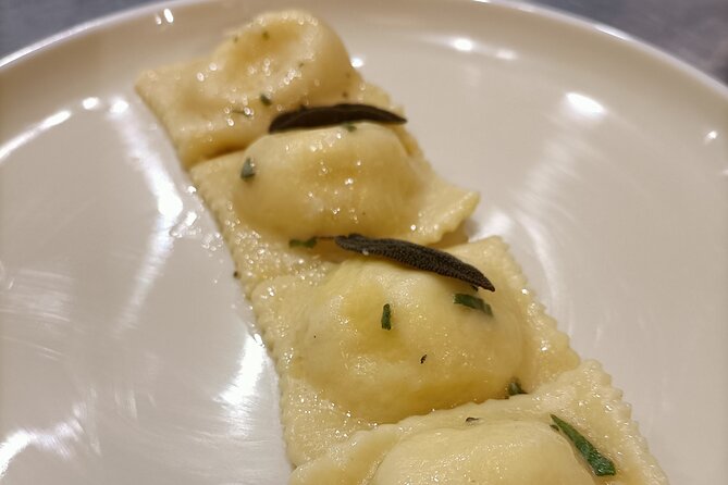 Lezione di Cucina : Pasta Fresca - Visiting the Pasta Factory or Mozzarella Production