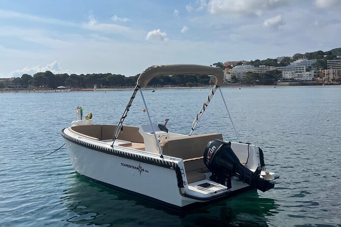License free boat rental around the coast of santa ponsa - Explore Santa Ponsa’s Coast with a License-Free Boat Rental