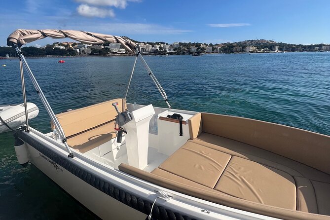 License free boat rental around the coast of santa ponsa - Santa Ponsa’s Coastal Highlights for Your Private Cruise