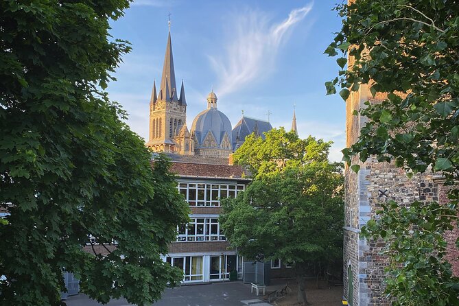 Liège to Aachen to Maastricht Border Crossing Tour - The Highlights of Aachen Cathedral and Its Significance