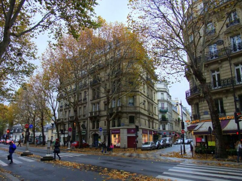 Lifestyle Tour of Saint-Germain-des-Prés - The Charm of Saint-Germain-des-Prés Unveiled
