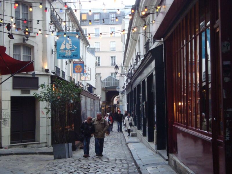 Lifestyle Tour of Saint-Germain-des-Prés - Experiencing the Ambiance of a Historic Hotel