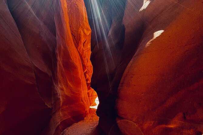 Ligai Si Anii Canyon Tour through Antelope Canyon - Group Size, Meeting Details, and Tour Logistics