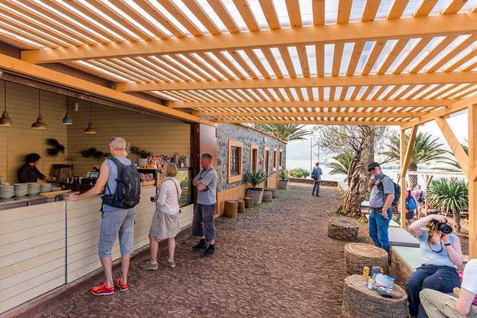 Lighthouse View 3 (Cais do Sardinha, Lighthouse and return to Cais do Sardinha) - Starting Point at Cais do Sardinha