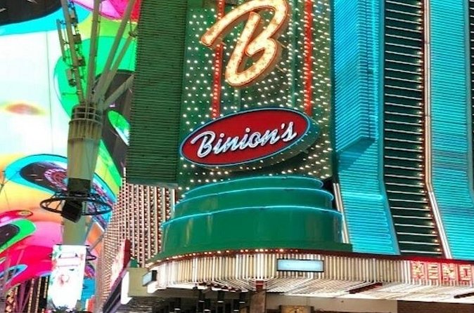 Lights and Graffiti Downtown Walking Tour - The Glitz of Golden Nugget Casino