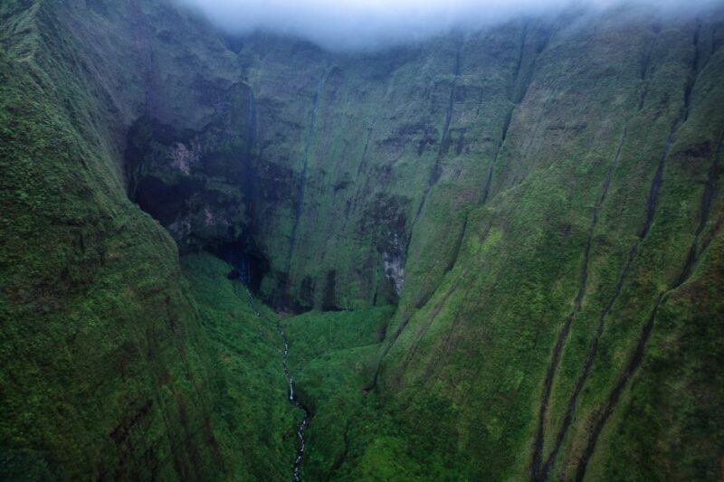 Lihue: Deluxe Waterfall Safari Helicopter Tour - Comparing This Tour to Similar Kauai Helicopter Experiences