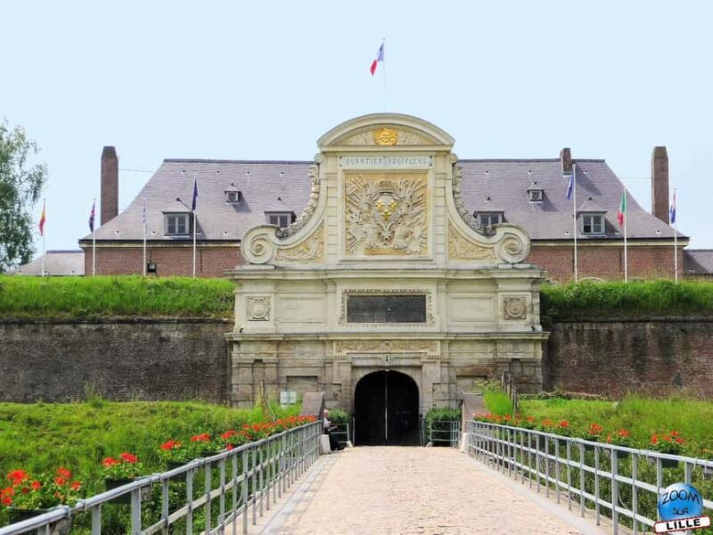 Lille: Guided Walking Tour of The City's History - Starting Point at the Statue Général Faidherbe