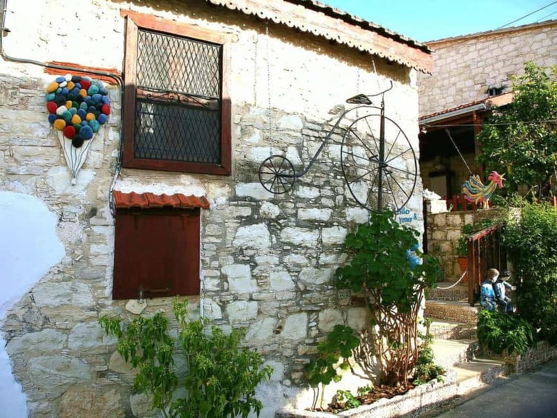 Limassol: Authentic Gourmet Tour with Wine and Food Tasting - Tasting at Niki Sweets: Traditional Cypriot Sweets and Desserts